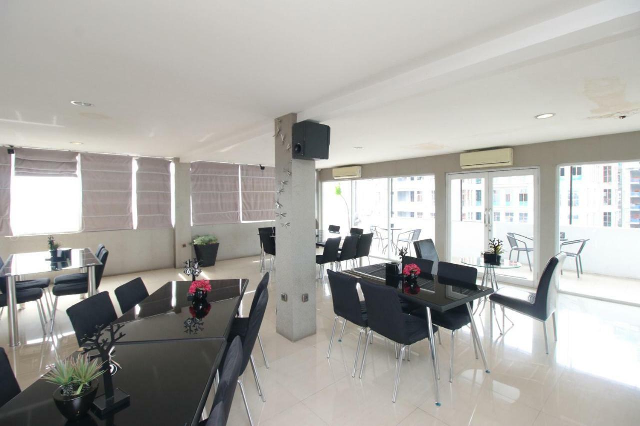 Residence100 Jakarta Exterior photo