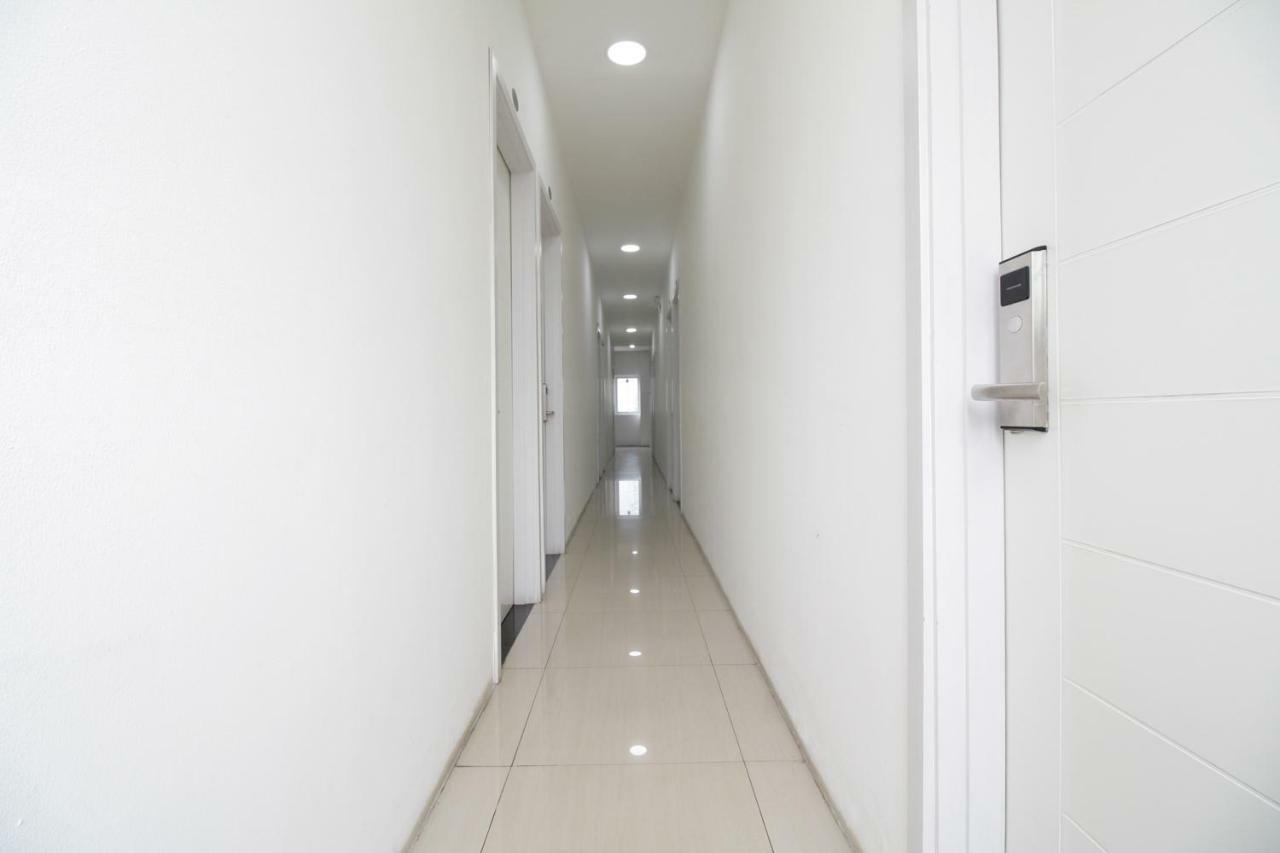 Residence100 Jakarta Exterior photo
